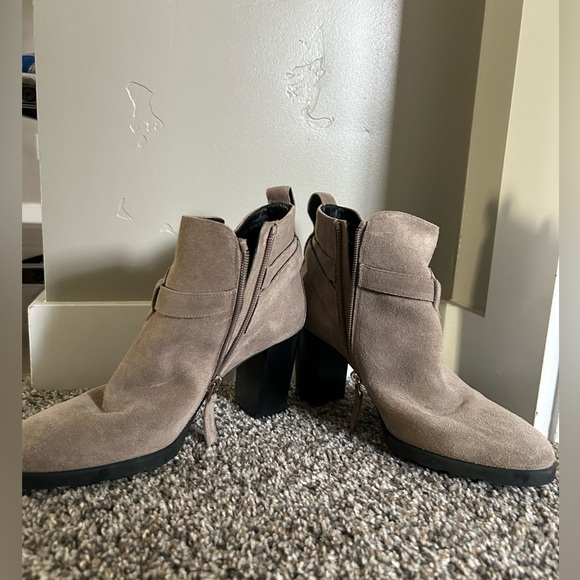 Bally Booties - Picture 4 of 4